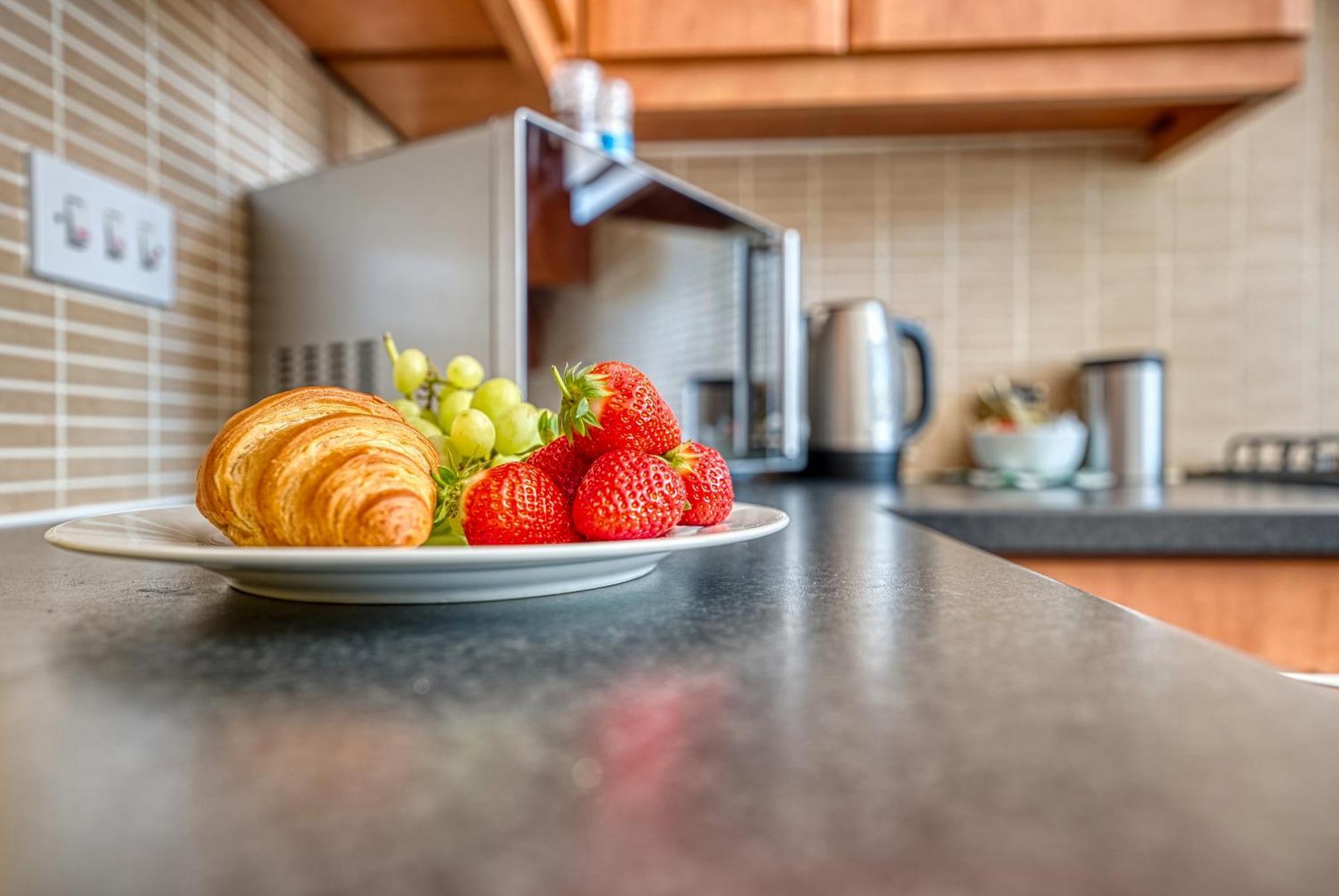 Nec Exhibitor Home, Stay Near Birmingham Airport Extérieur photo